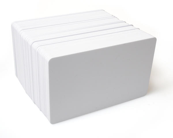 Dyestar Blank White Plastic Cards (Pack of 100)