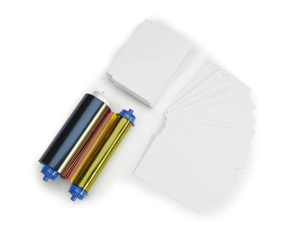 Zebra 106000-10L1 Media Kit (400 Cards with 1 Slot + 400 YMCO Prints)